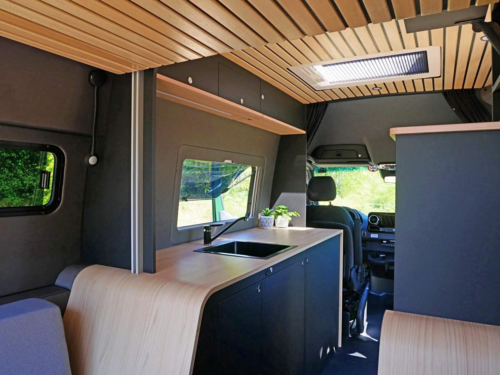 Des lignes fluides et épurées.