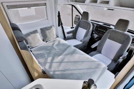 Un lit d'appoint 169 x 87 cm est disponible en option (+ 350 €)