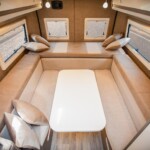 S'il est convivial, ce salon en U a le défaut de réduire la capacité de chargement en soute. Crédit ? MegaMobil