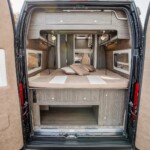 Lit aux dimensions royales : 200 / 178 x 192 cm. Crédit ? MegaMobil