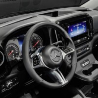 Le Vito accueille, pour la première fois, le système d'infodivertissement MBUX. L'écran central se montre aussi plus grand qu'auparavant.