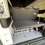 L'extension du lit est inclinable sur trois niveaux à l'aide d'une sangle.