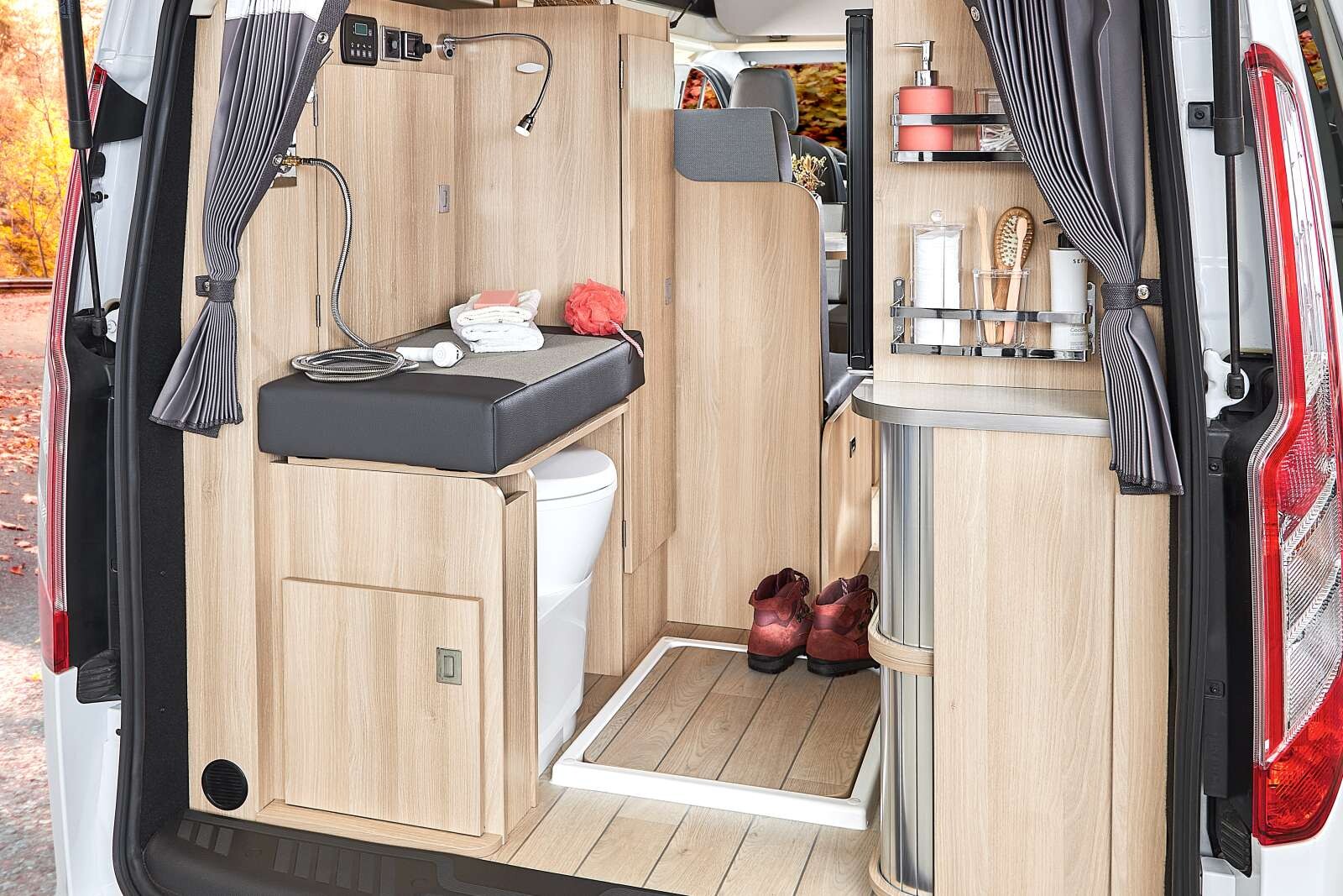 A l'arrière une vraie salle d'eau