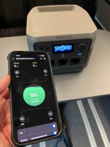 Le pilotage de la batterie et le suivi de l'activité de charge entrée/sortie via l'appli sont une aide précieuse.