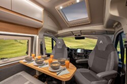 Affinity Five. salon dînette fourgon Affinity Five