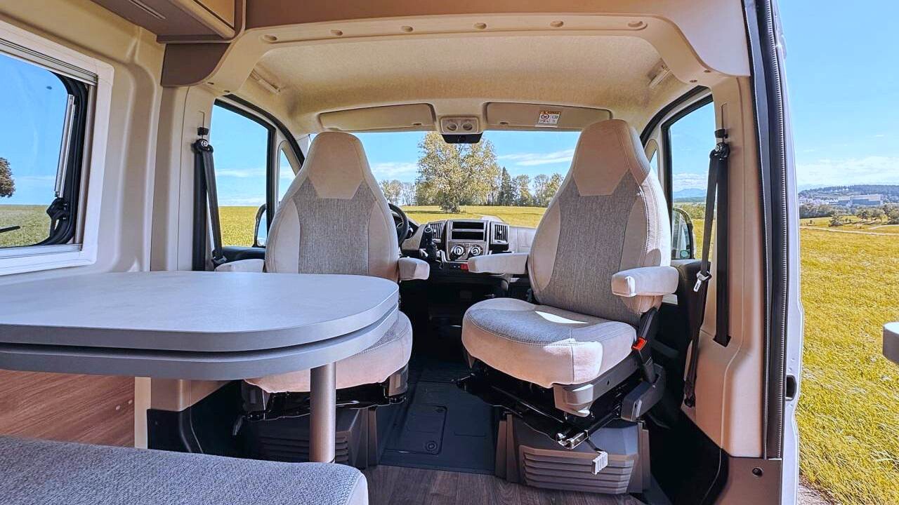 ...et le Carado CV600 Pro sur Fiat Ducato.