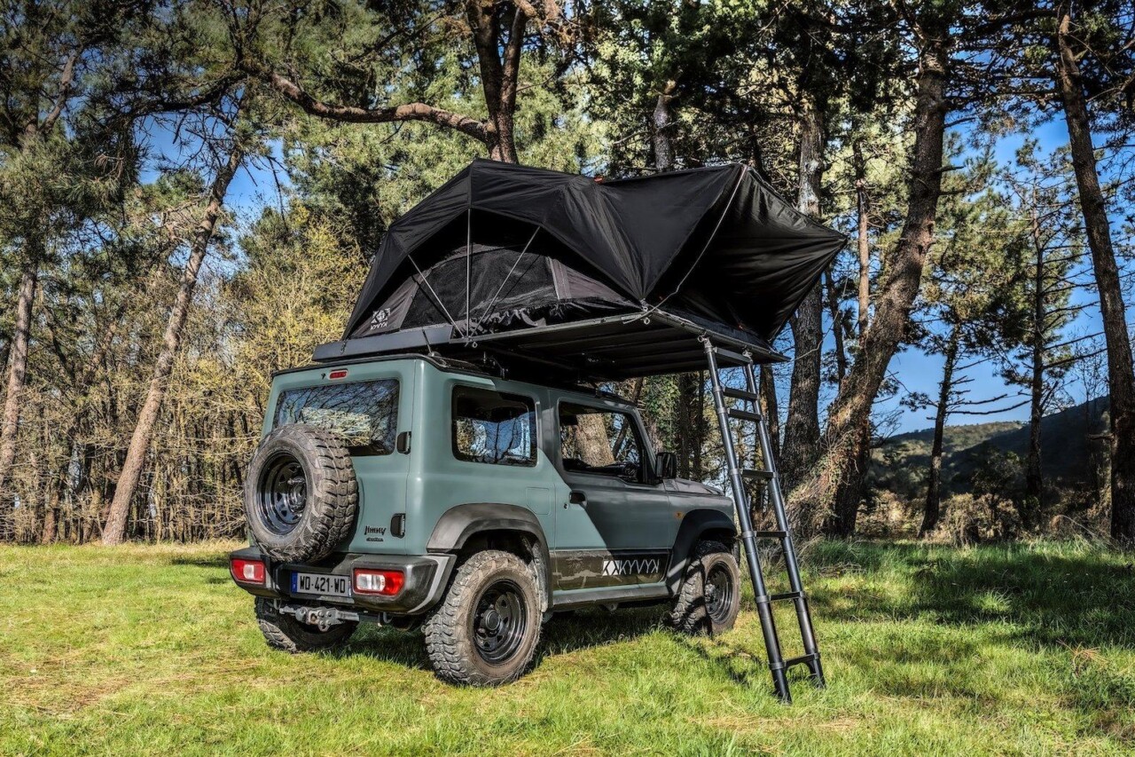 La Keeper XS est équipée d’une toile haut de gamme dotée de quatre ouvertures offrant une vision panoramique sur l’extérieur.