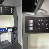 Le panneau de commande a été repositionné en hauteur, afin qu’il soit accessible même quand la table est en place.