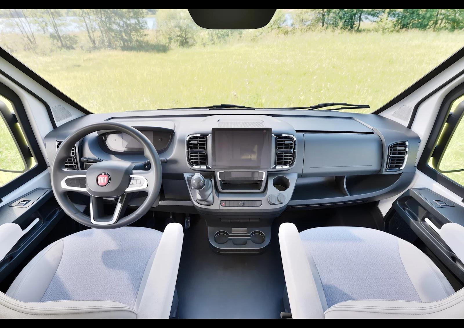 Tous les modèles sont développés sur la dernière génération du Fiat Ducato et profitent, de ce fait, d’un équipement de série renforcé et d’assistants de conduite améliorés.