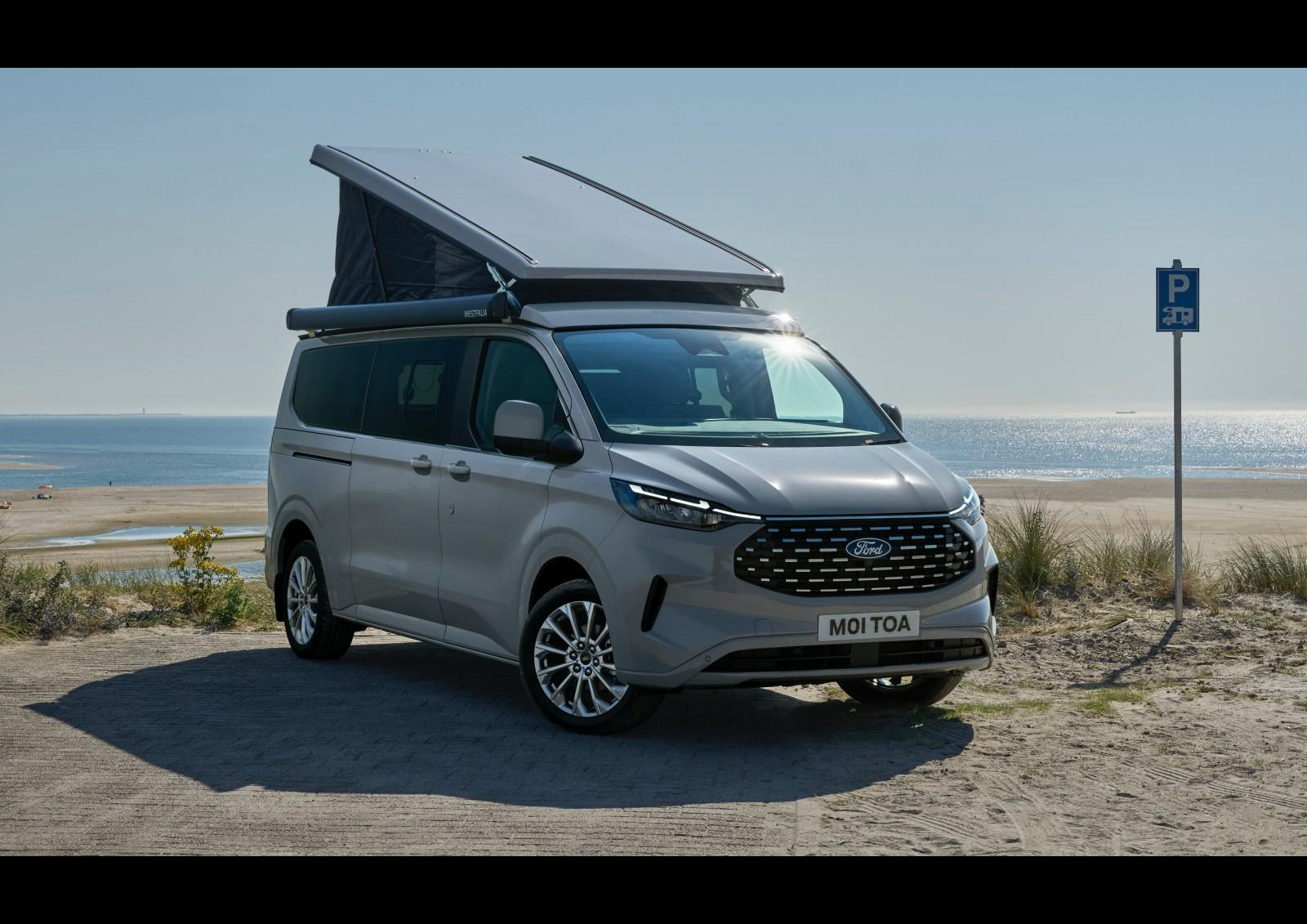 Le nouveau Nugget LWB est basé sur la version longue du Ford Transit Custom (5,45 m). Photo © Ford