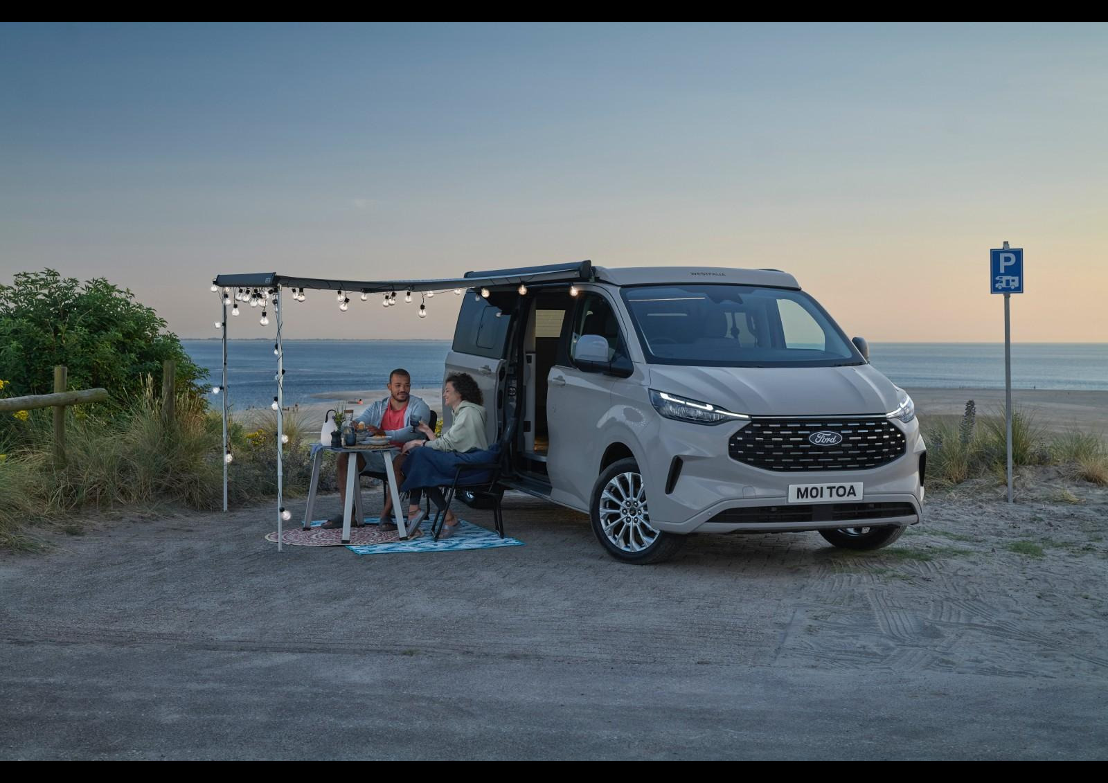 Le nouveau Nugget LWB ici en finition Titanium. Photo © Ford