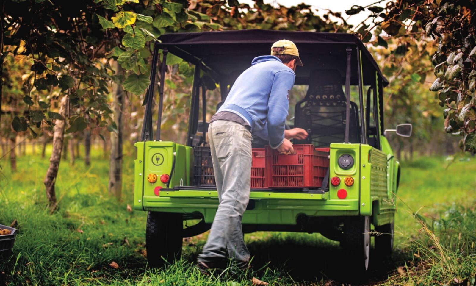 Destinée aux professionnels, l'E-Story version pick-up dispose à l'arrière d'un volume de 2,8 m3 pouvant supporter jusqu'à 250 kg.