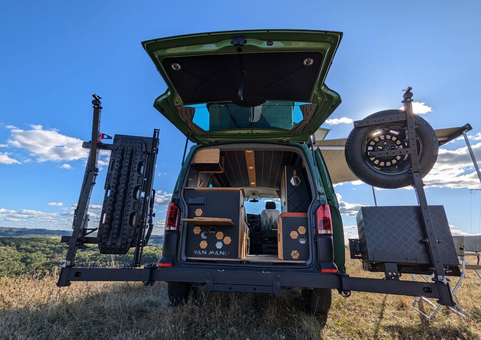 Un équipement total pour les grandes aventures.