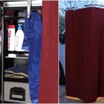 Espace douche sur le côté gauche du véhicule. Deux bras métalliques amovibles supportent le rideau. AUTOTREK DOUCHE