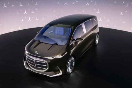 Design épuré et lignes aérodynamiques.