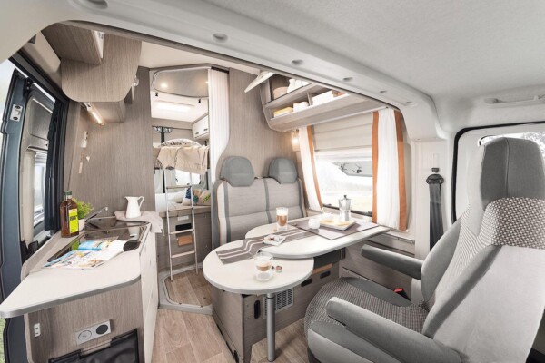 Roadcruiser Revolution. fourgon Pössl Roadcruiser Revolution