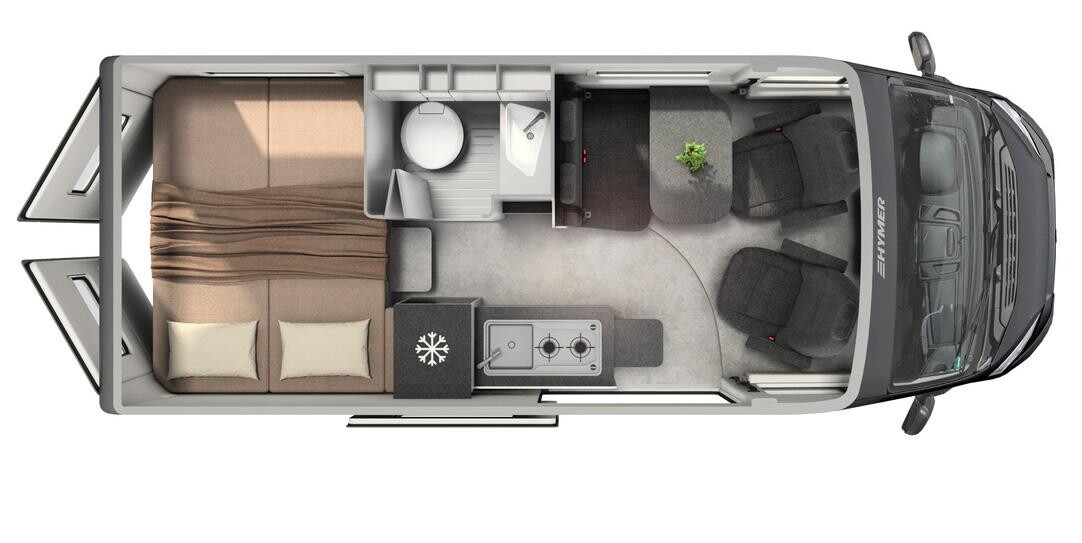 Hymer Redwood 600. Longueur : 5,99 m. Salle de bain 3-en-1 avec penderie sous le lavabo, accessible depuis le couloir. Plan fourgon Hymer Redwood 600