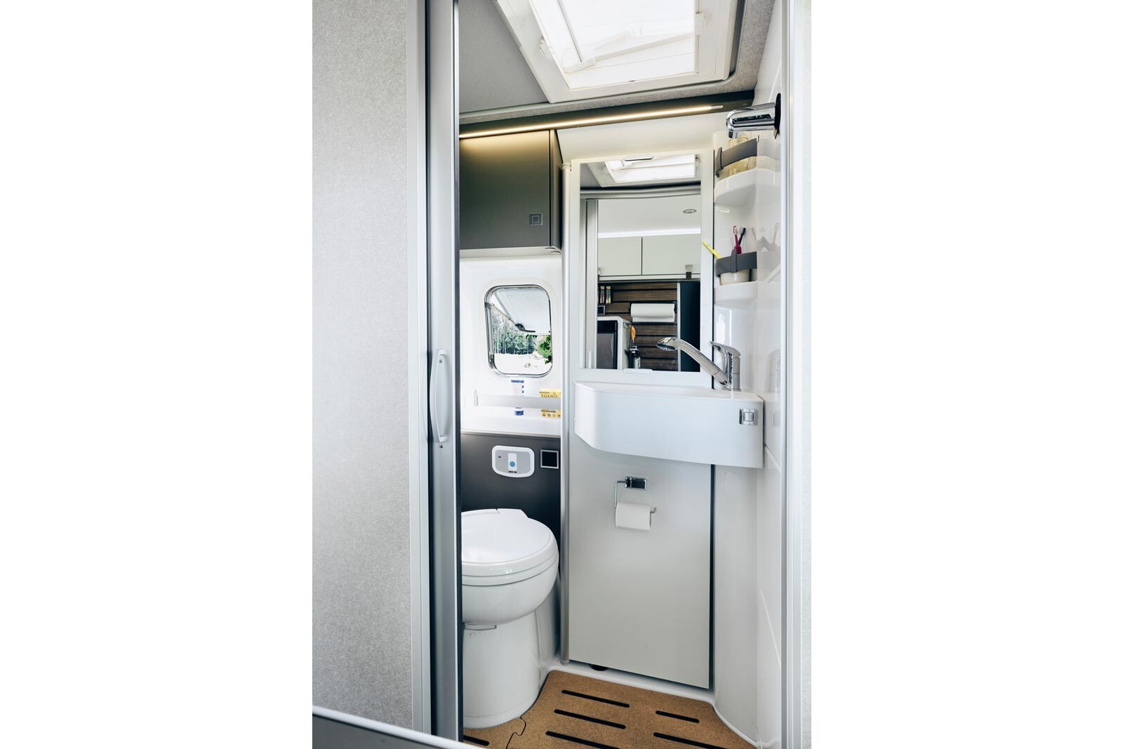 Hymer Yellowstone 640 cabinet de toilette fourgon Hymer Yellowstone 640