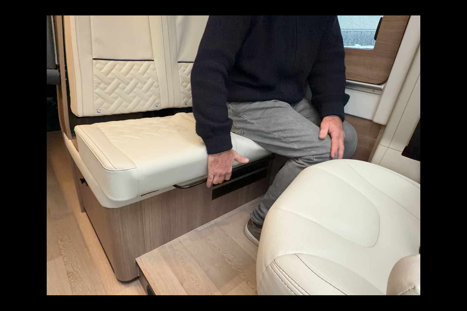 Réglage de la profondeur d'assise fourgon de 6,36 m