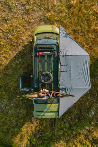 Magnifique store 180° de la marque Vickywood.