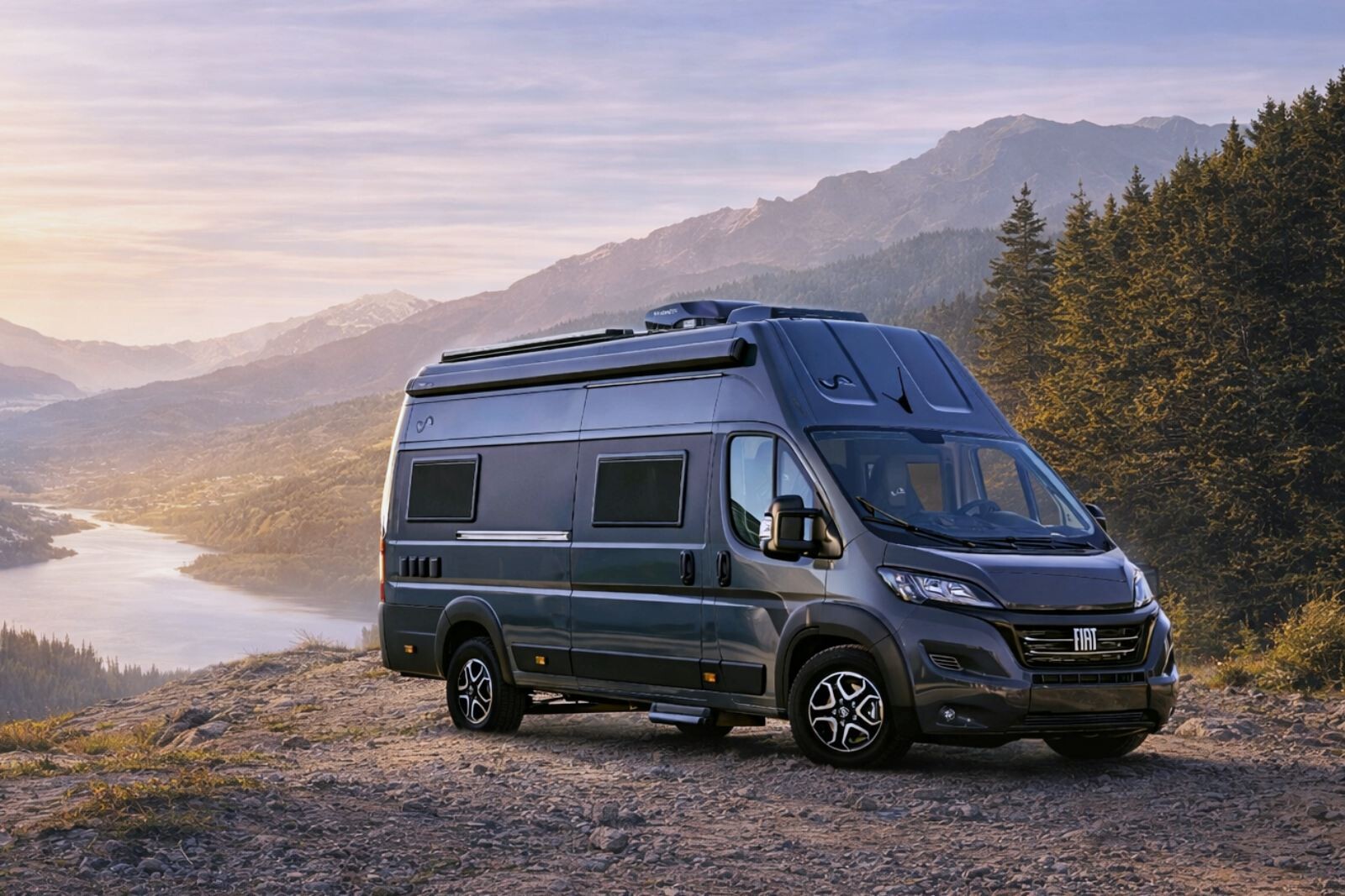 Mega Mobil, Mega Lounge 640